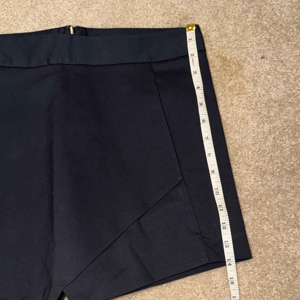 J. McLaughlin Black Skort - Picture 9 of 9